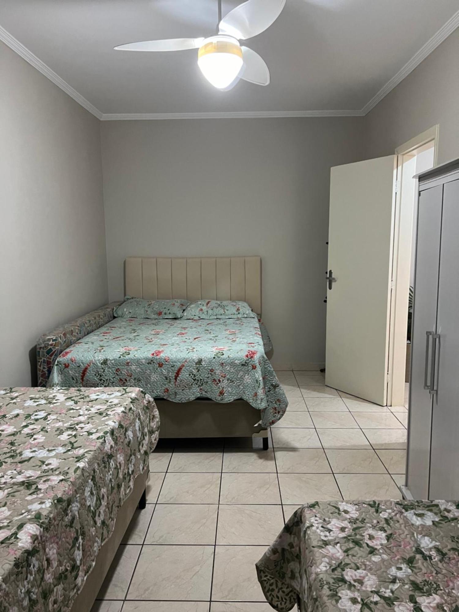 Guilhermina Pe Na Areia Vista Mar Praia Grande  Eksteriør billede